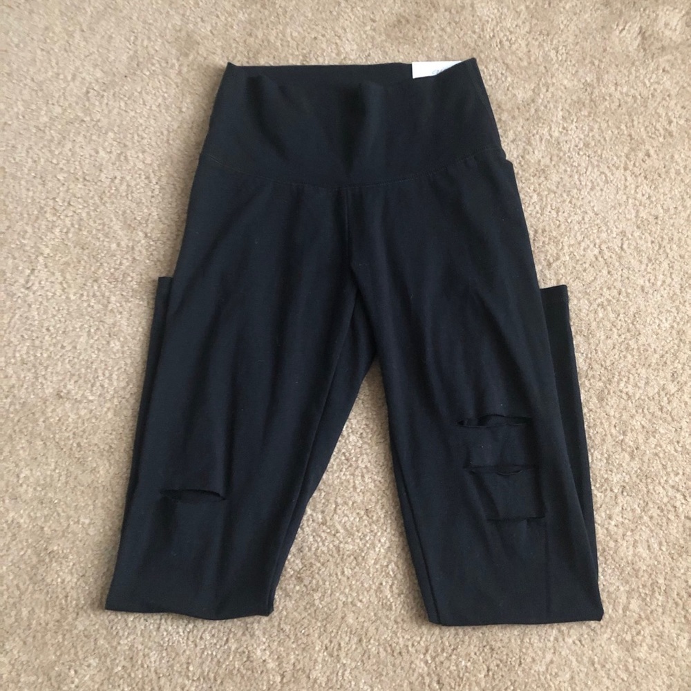 Aerie Chill Play Move Ripped Leggings BNWT